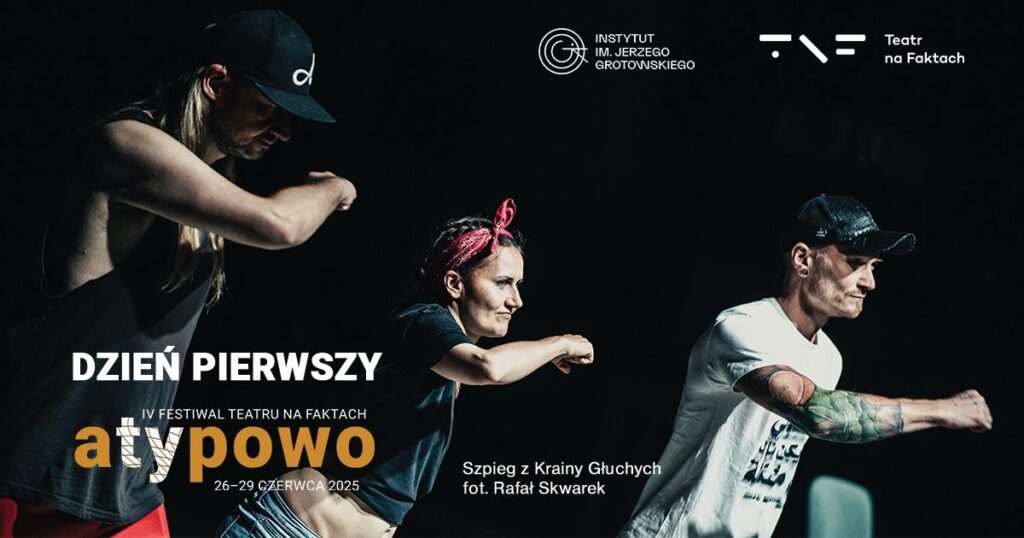 Trzy osoby na pierwszym planie od pasa w górę na czarnym tle. Dookoła napisy informujące festiwalu, organizatorze i datach wydarzenia.